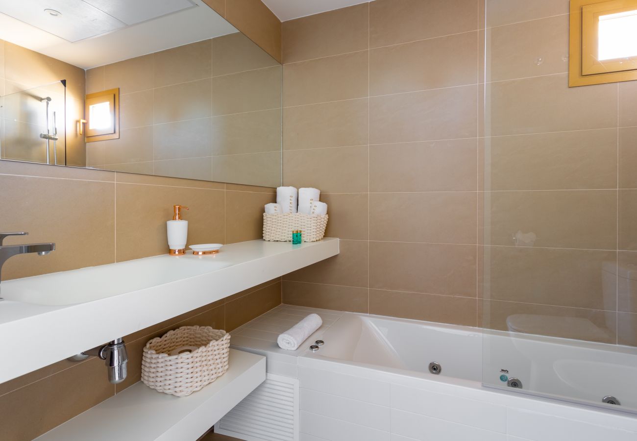 Apartamento completo en edificio Intempo - Benidorm