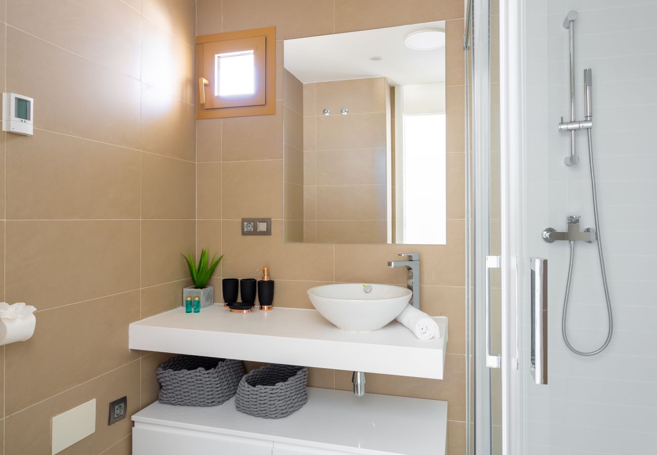 Apartamento completo en edificio Intempo - Benidorm