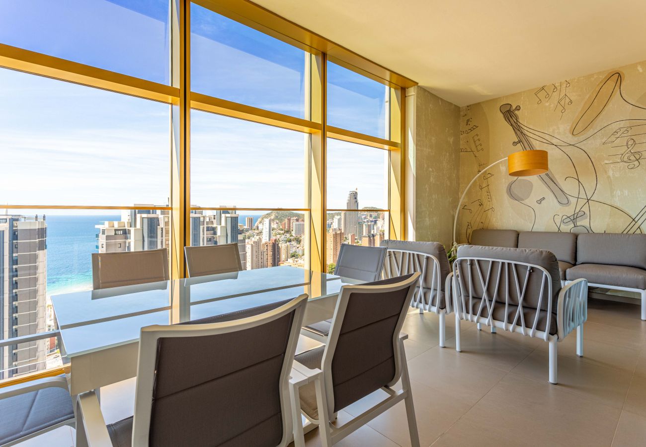 Ferienwohnung in Benidorm - Intempo by Holuxe - 181 - 18th floor