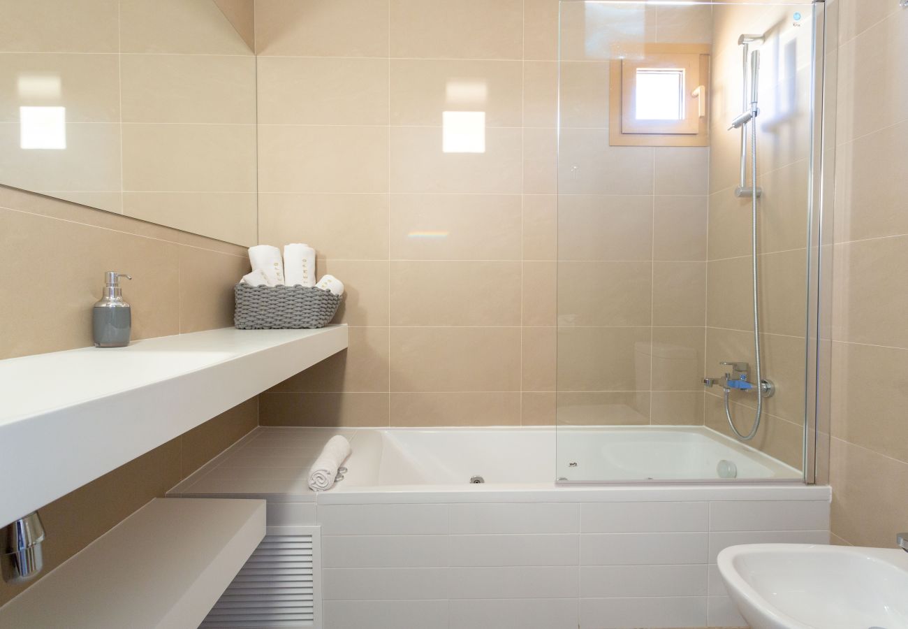 Ferienwohnung in Benidorm - Intempo by Holuxe - 126 - 12th floor