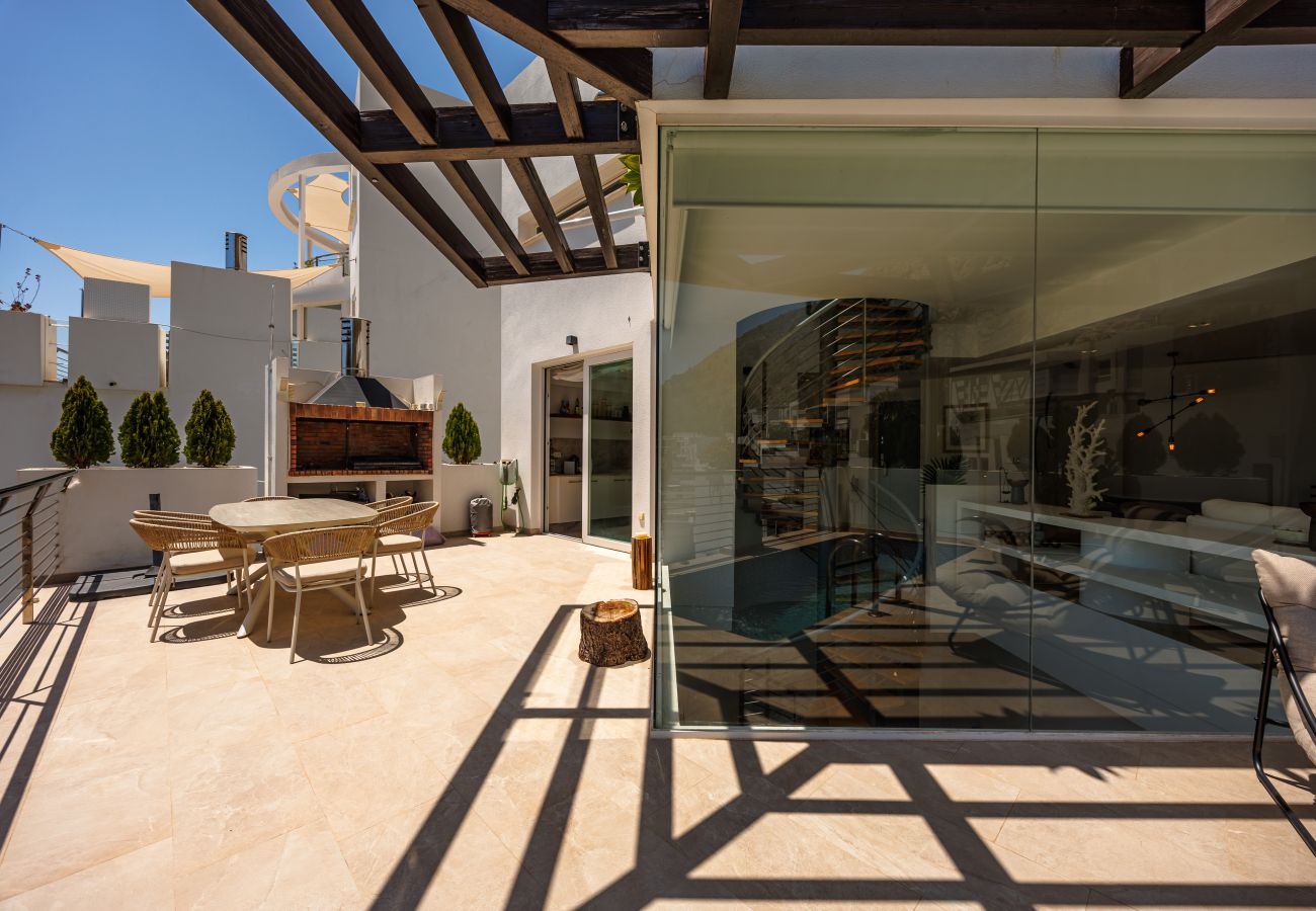 Rijhuis in Altea - AlteArt 18 by Holuxe