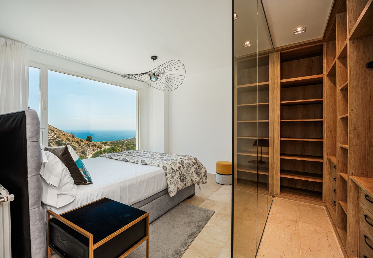 Townhouse w Altea - AlteArt 18 by Holuxe